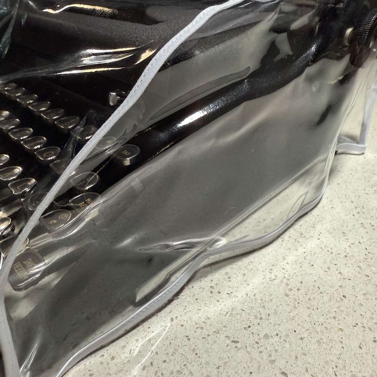 Royal Quiet DeLuxe Dust Cover in Clear Vinyl