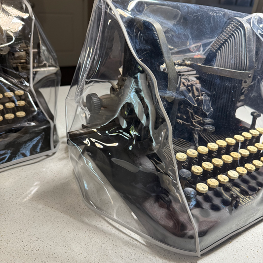 Oliver Bat Wing Dust Cover in Clear Vinyl