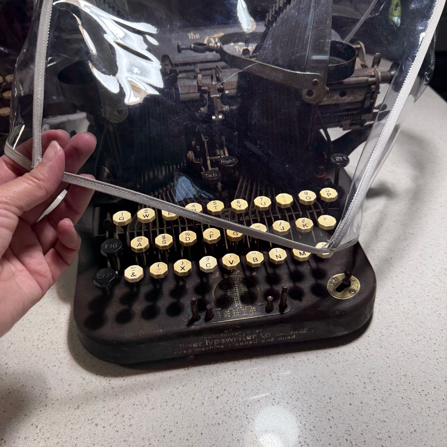 Oliver Bat Wing Dust Cover in Clear Vinyl