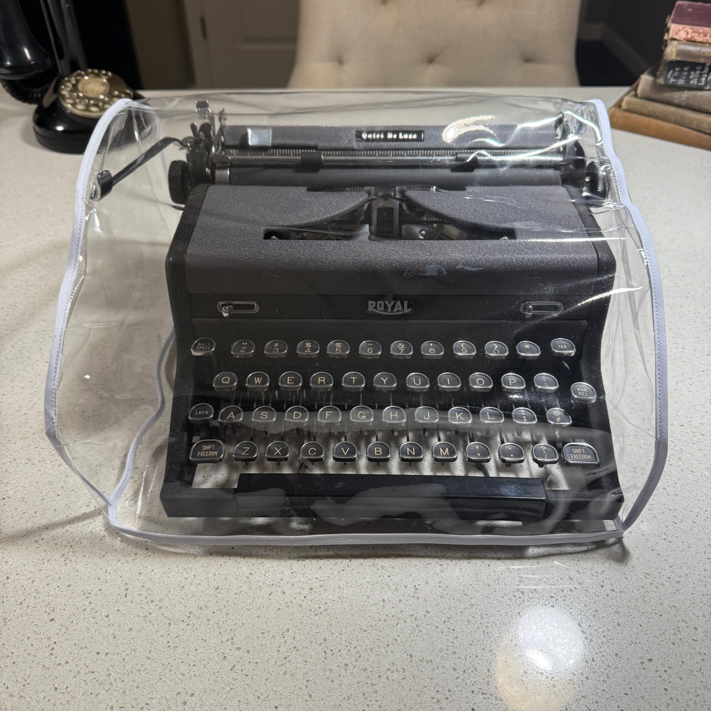 Royal Quiet DeLuxe Dust Cover in Clear Vinyl